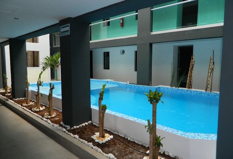 Отель Flamingo Merida