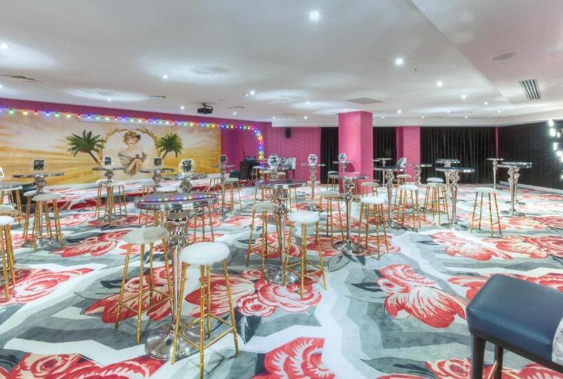 בית מלון כפרי Granada Luxury Belek   Family Kids Concept