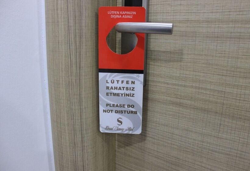 فندق Grand Serenay