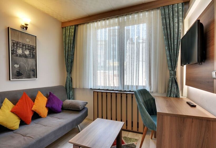 هتل Grande Stella