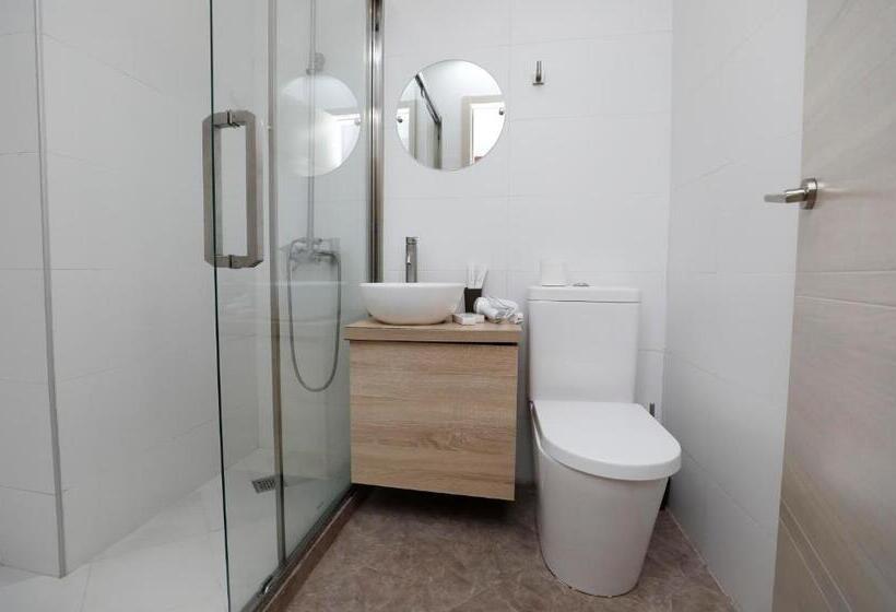 هتل Homey Kobuleti