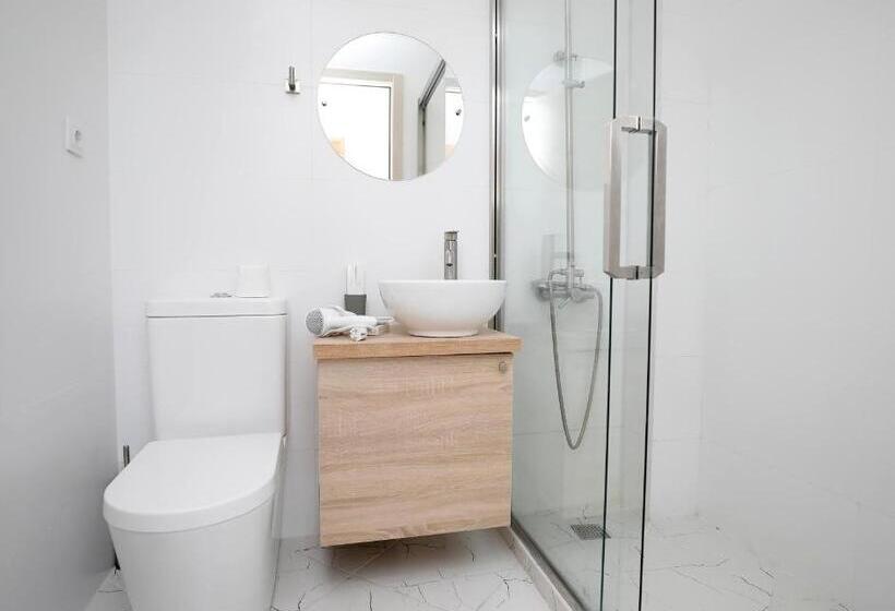 هتل Homey Kobuleti