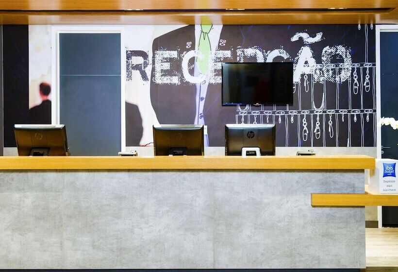 ホテル Ibis Budget Aracaju