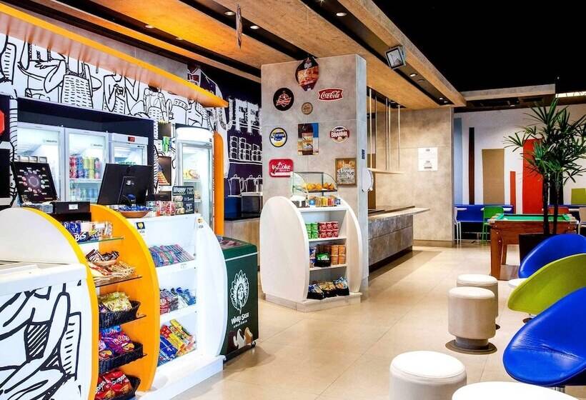 בית מלון כפרי Ibis Budget Manaus