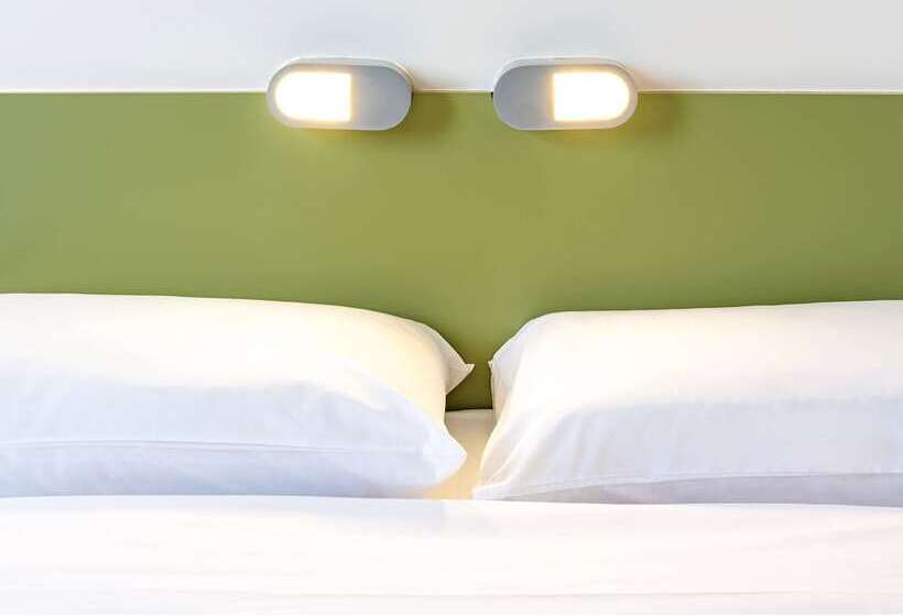 בית מלון כפרי Ibis Budget Manaus