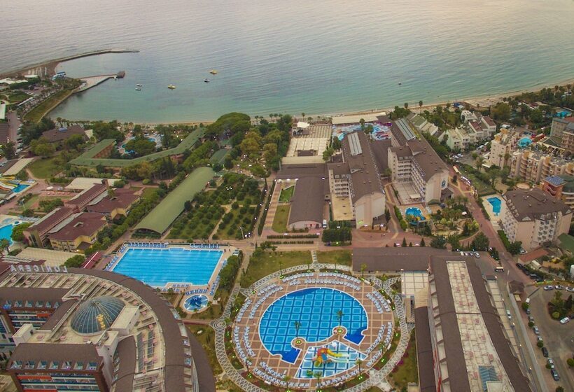 Отель Lonicera Resort & Spa