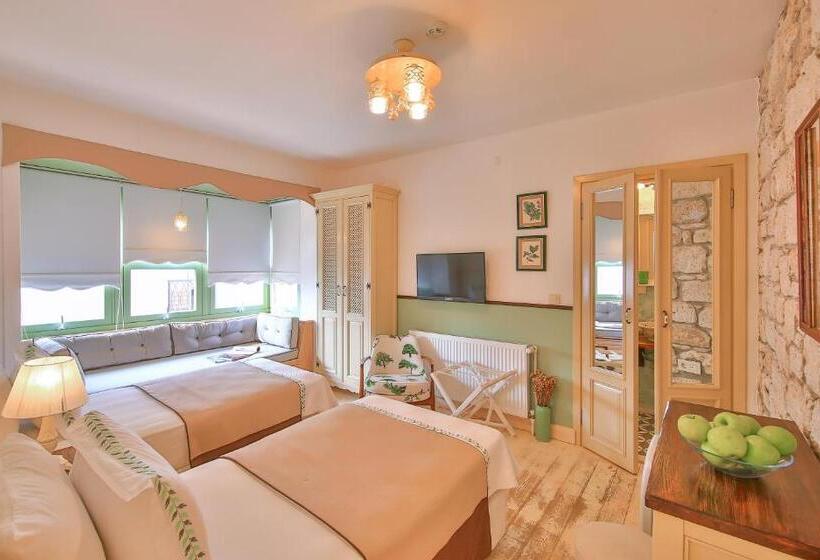 בית מלון כפרי Palas Alaçatı   Adult Only