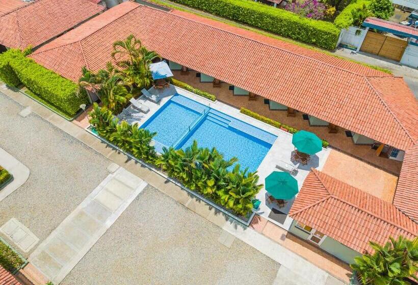 Отель Paloverde Villas Campestres