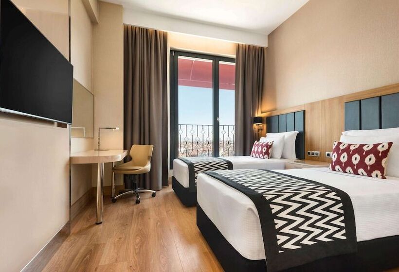 ホテル Ramada Encore By Wyndham Eskisehir