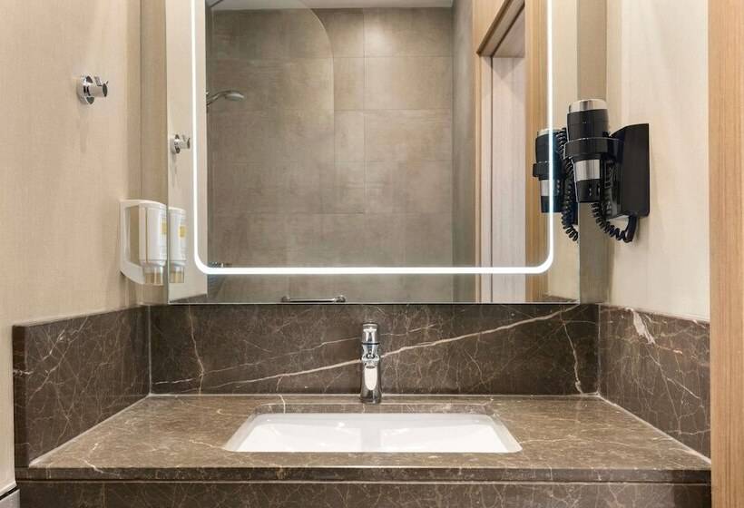 ホテル Ramada Encore By Wyndham Eskisehir