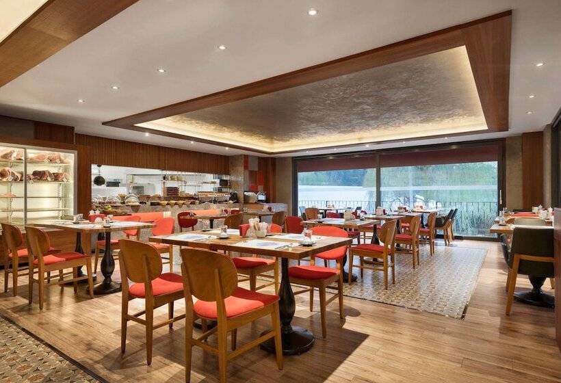 ホテル Ramada Encore By Wyndham Eskisehir