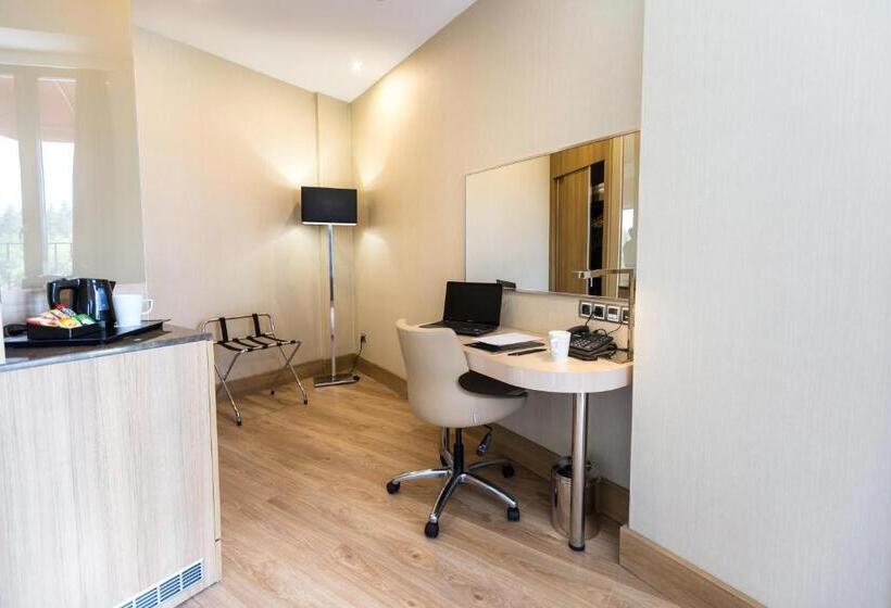 ホテル Ramada Encore By Wyndham Eskisehir