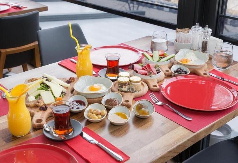 בית מלון כפרי Ramada Encore By Wyndham Eskisehir