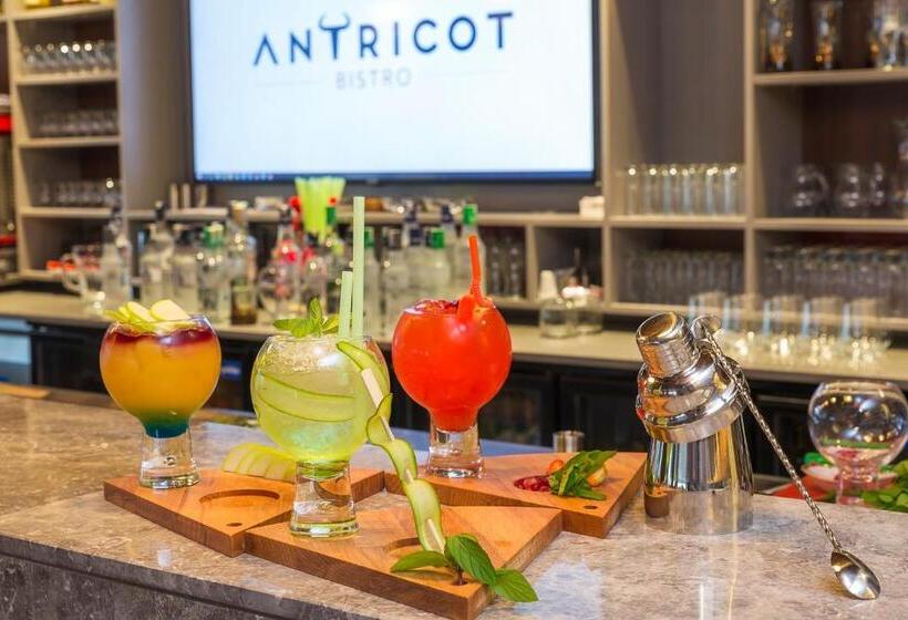 ホテル Ramada Encore By Wyndham Eskisehir