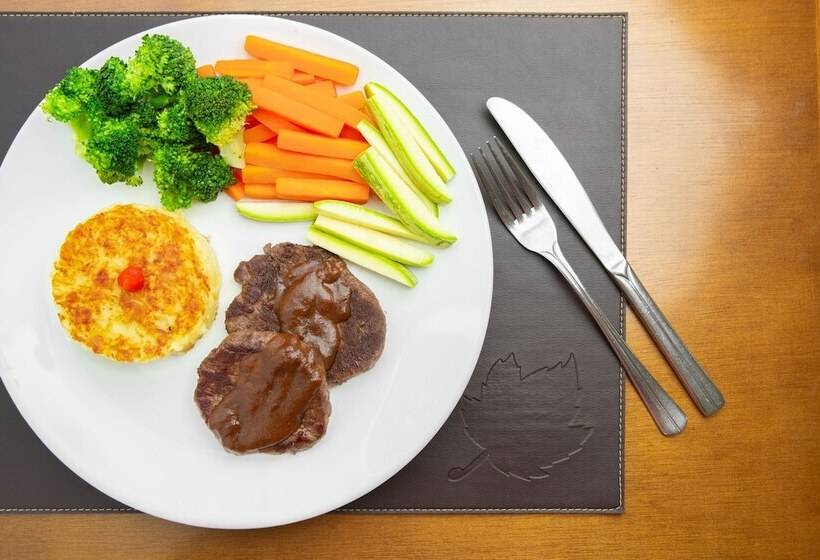 ホテル Vinhedo Plaza