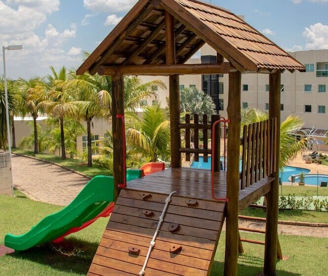 ホテル Vinhedo Plaza