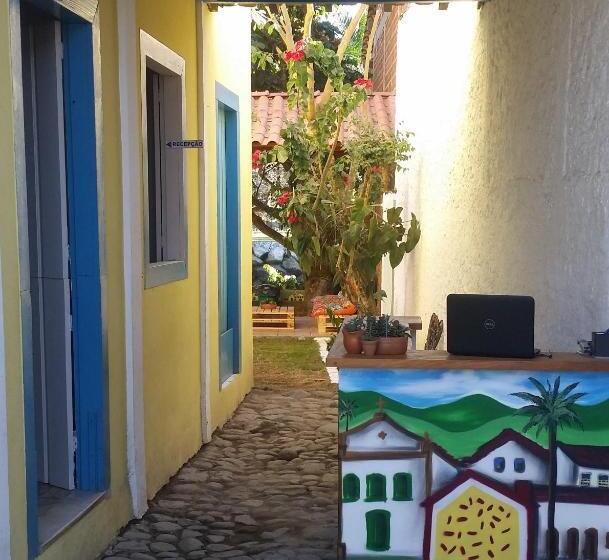 Maracujá Hostel
