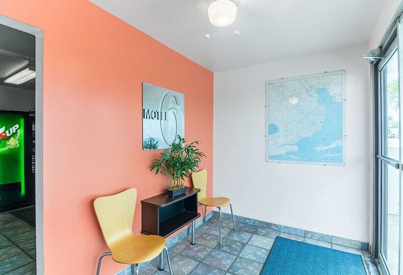 Motel 6   Pensacola West