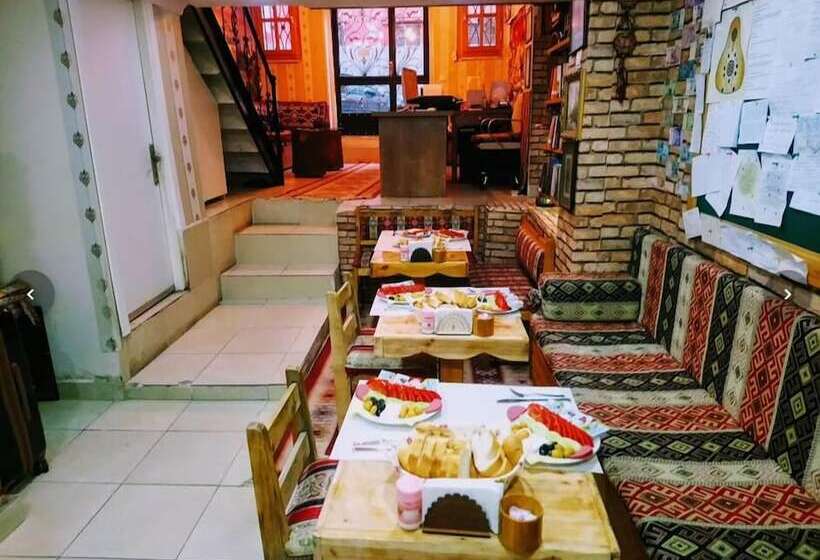 ペンション Otantik