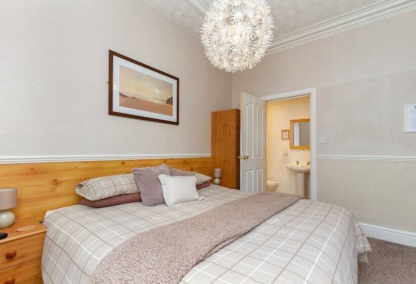 פנסיון The Chorlton