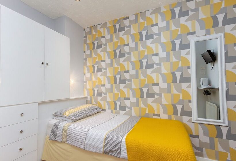 פנסיון The Chorlton