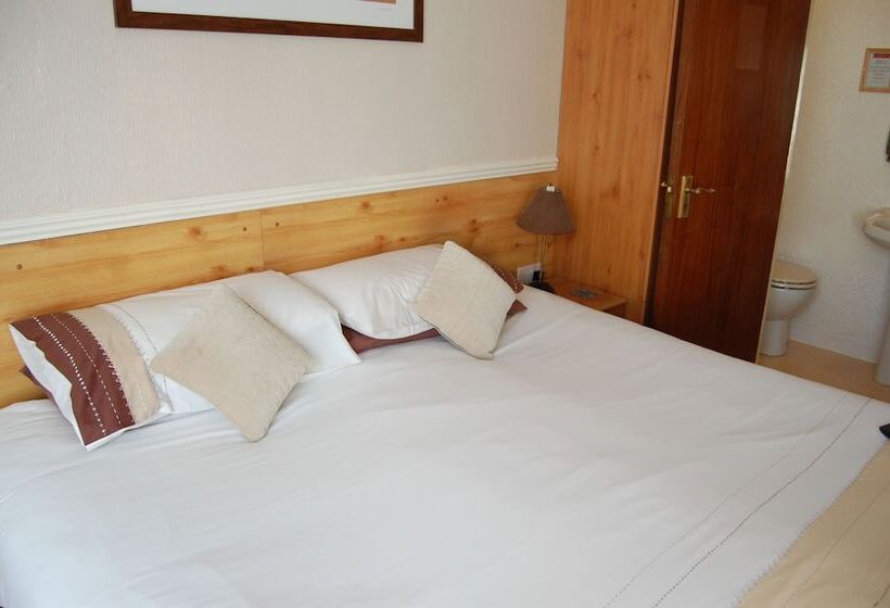 פנסיון The Chorlton