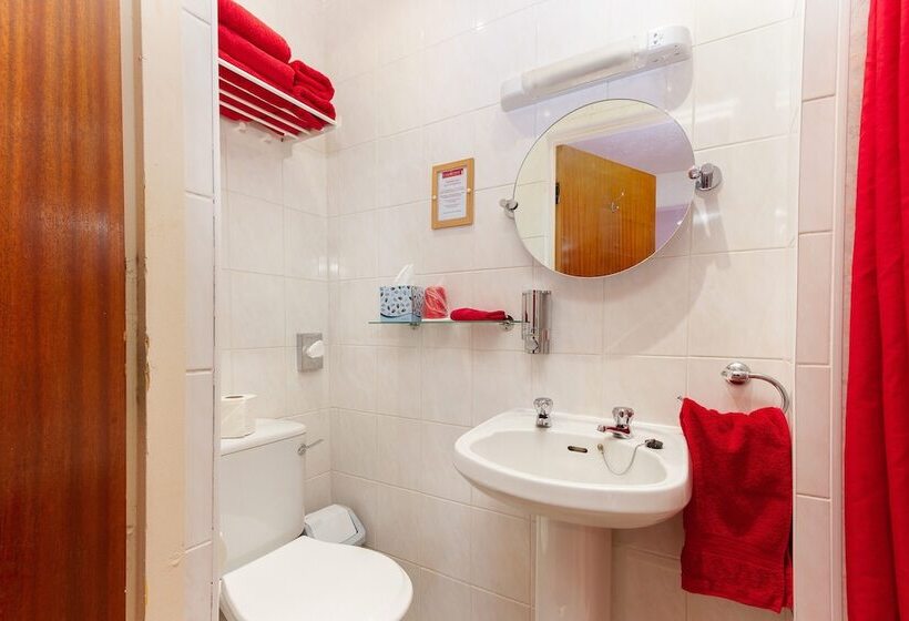 פנסיון The Chorlton