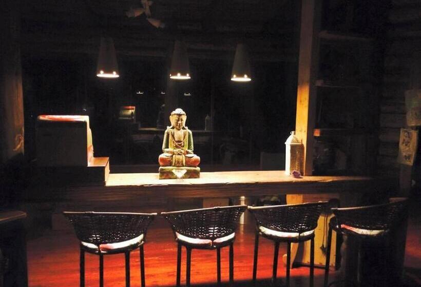 הוסטל Pousada Ananda