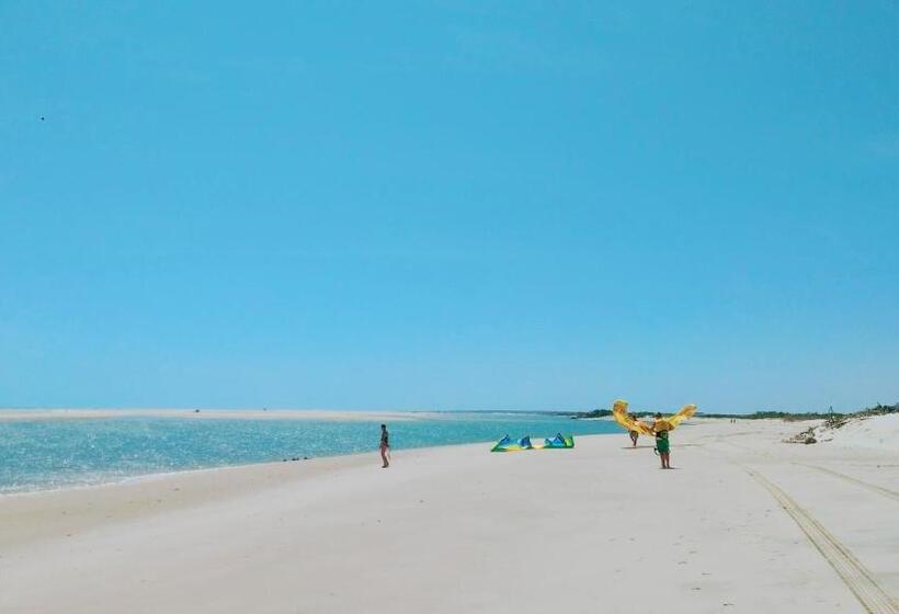 צימר Castelo Vendom Ecolodge Parajuru