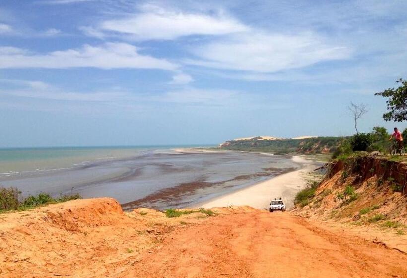 مبيت وإفطار Castelo Vendom Ecolodge Parajuru