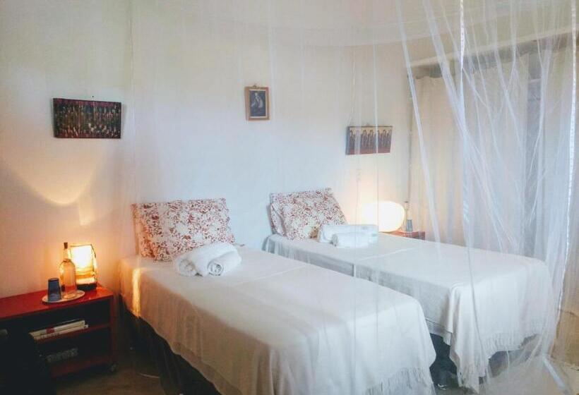 צימר Castelo Vendom Ecolodge Parajuru