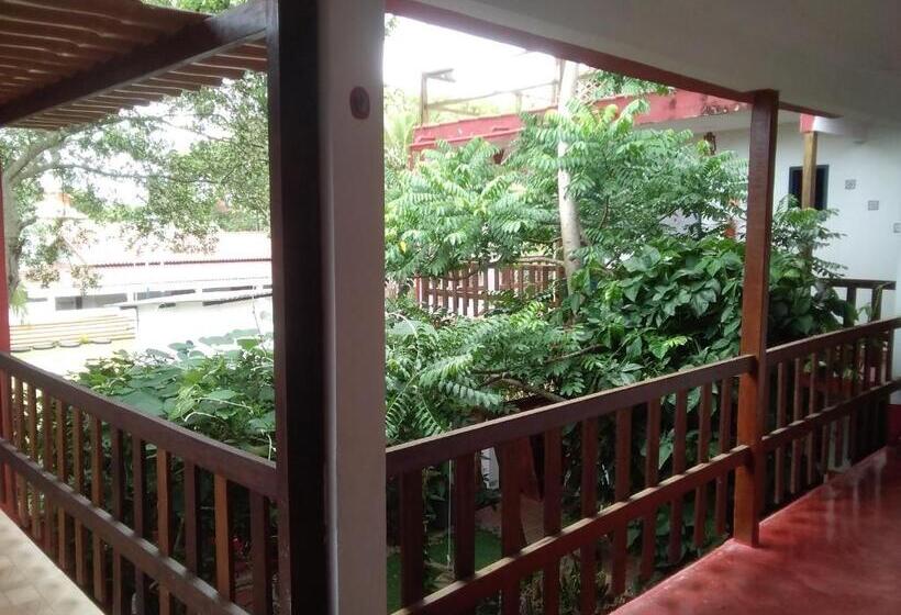 住宿加早餐 Hospedaria Cosanostra