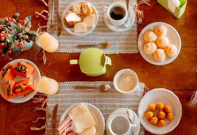 Bed and Breakfast Pousada Adega Cipó