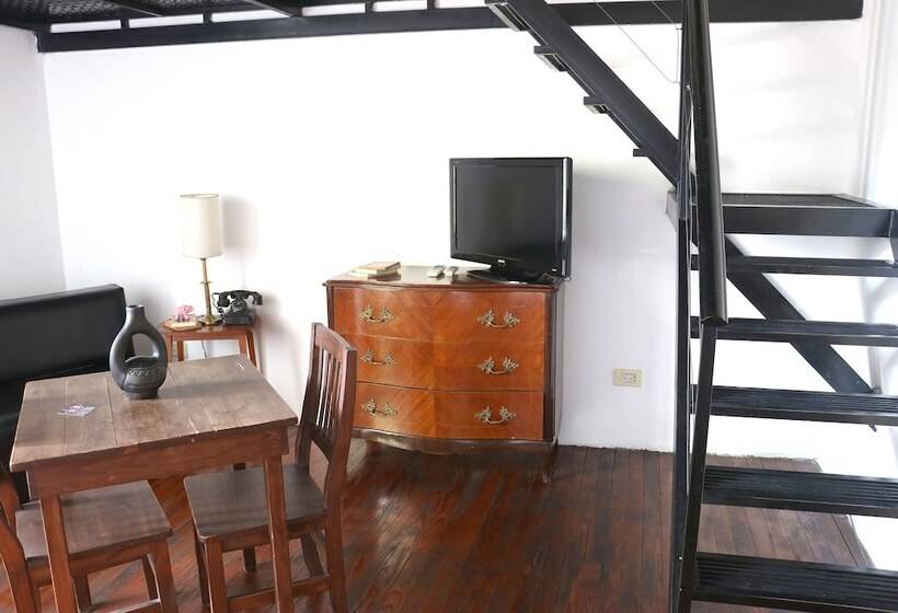 Elefante Rosa Hostel