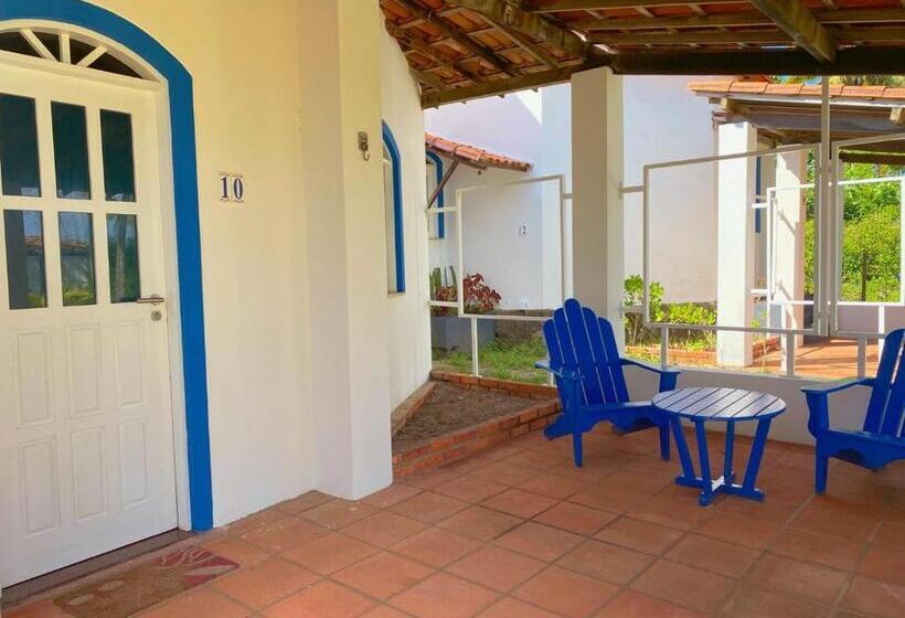 בית מלון כפרי Alma Tropical Resort