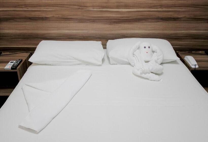 Отель Beira Lago Palace