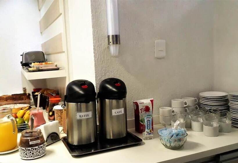 ホテル Bella Júlia