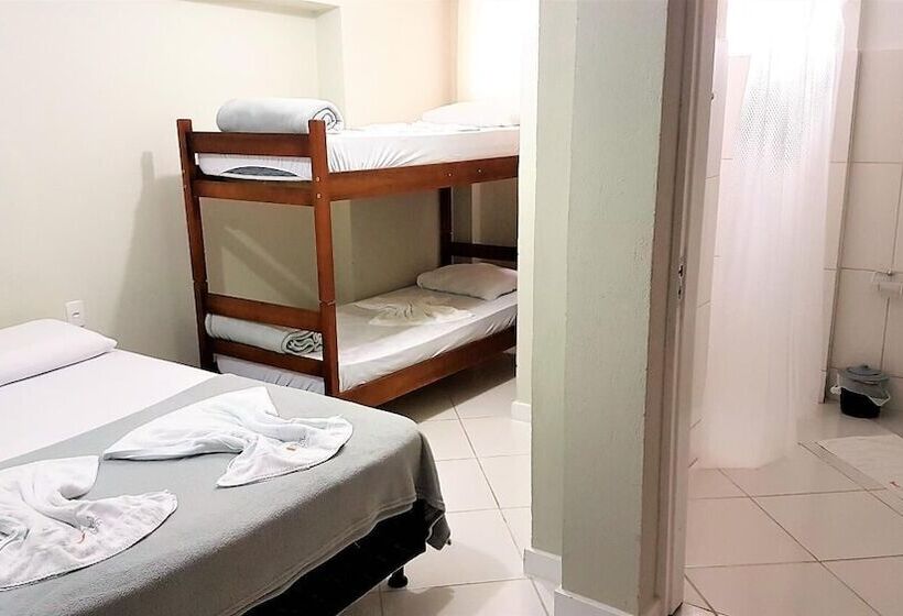 ホテル Bella Júlia