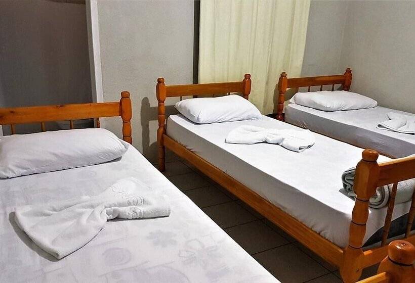 ホテル Bella Júlia