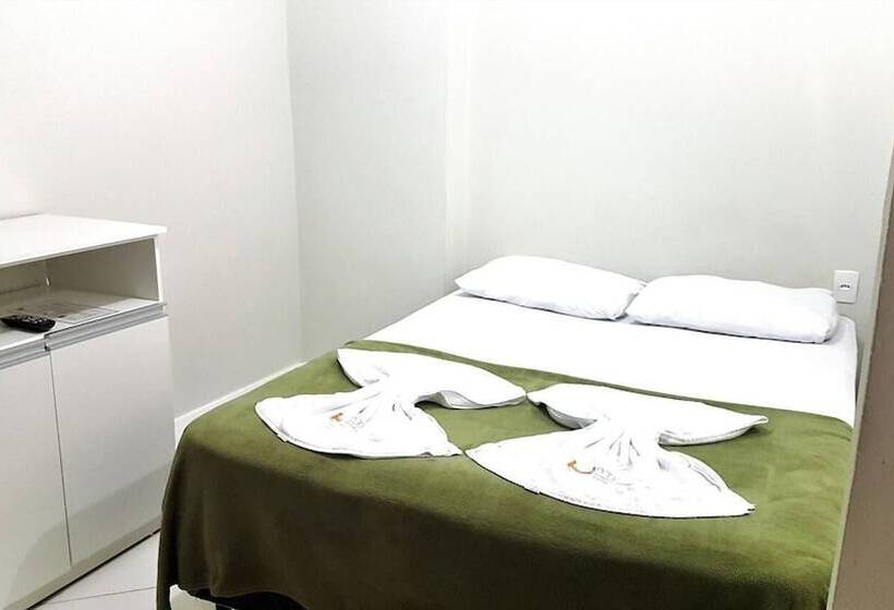 ホテル Bella Júlia