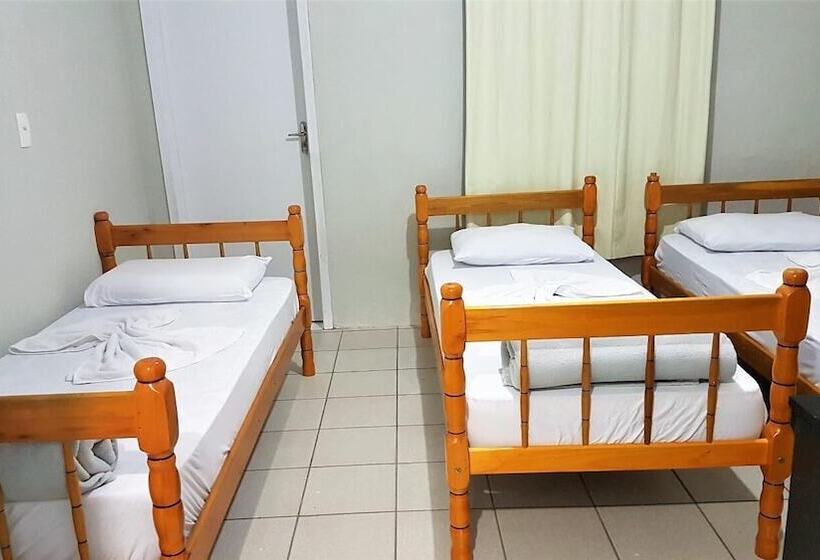 ホテル Bella Júlia