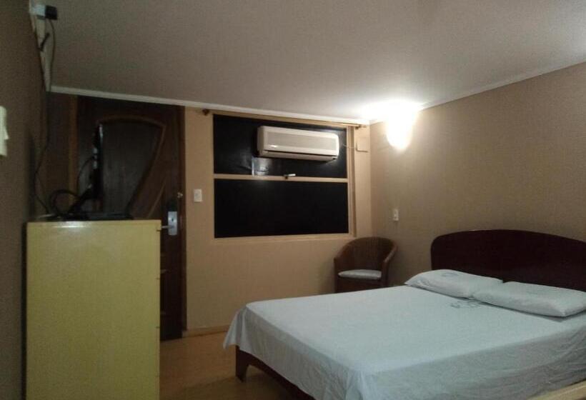 Отель Cumbipar King