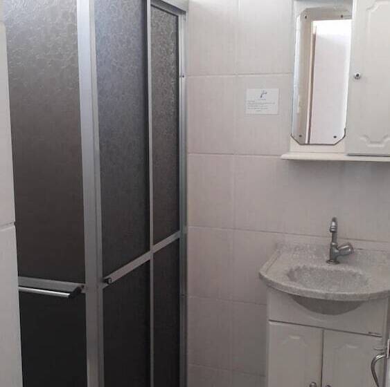 Mova Hotel D Oeste Localizado Em Frente A Praça Principal Da Cidade, Na área Central Pé Na Praça