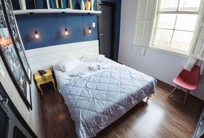 Mova Hotel D Oeste Localizado Em Frente A Praça Principal Da Cidade, Na área Central Pé Na Praça