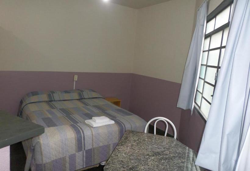 ホテル Fragata Apart