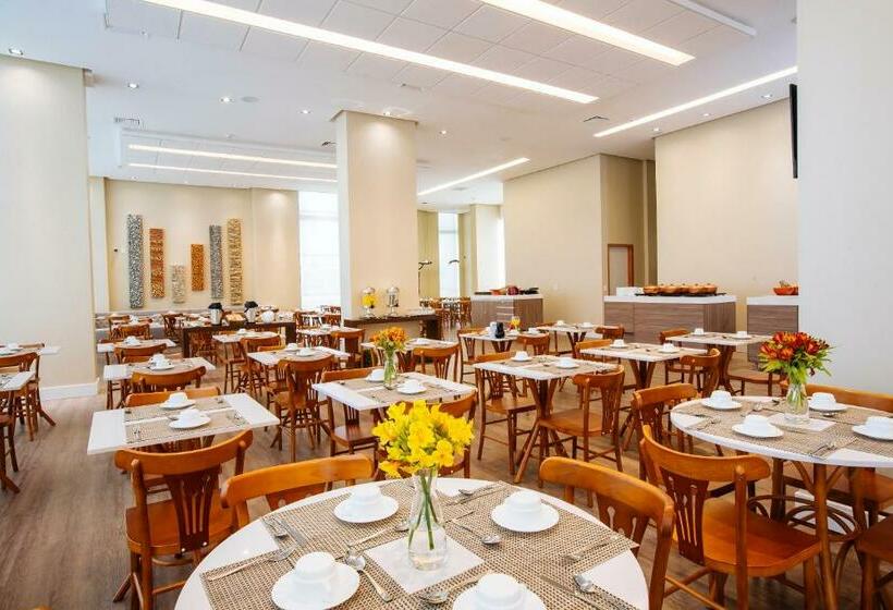 Отель Intercity Suape Costa Dourada