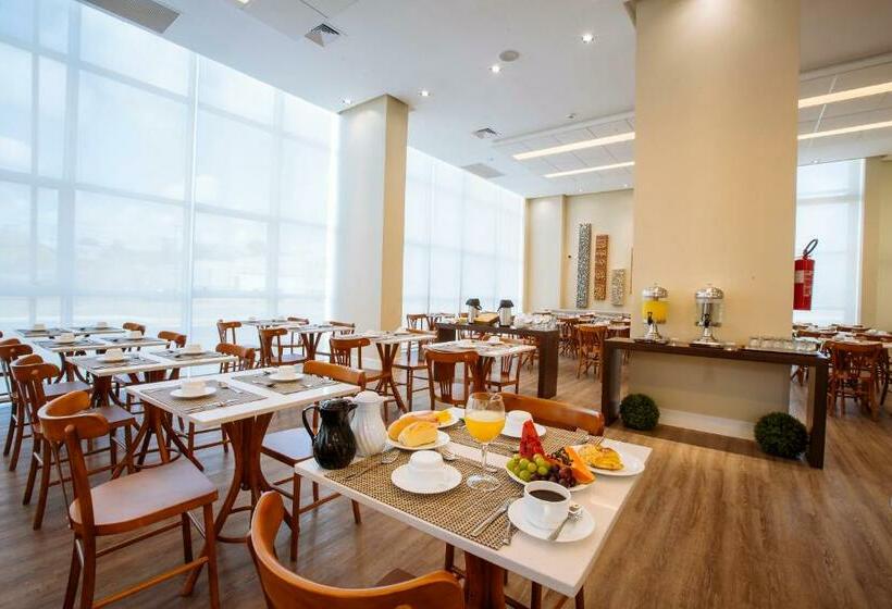 Отель Intercity Suape Costa Dourada