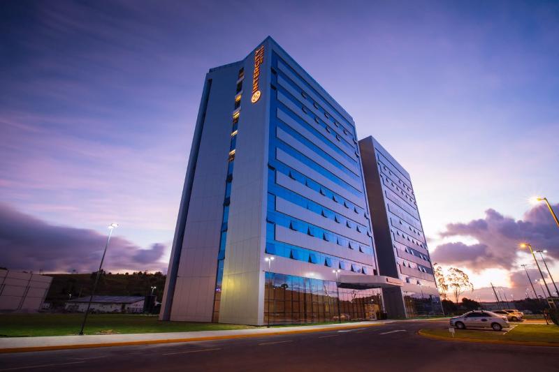 Отель Intercity Suape Costa Dourada