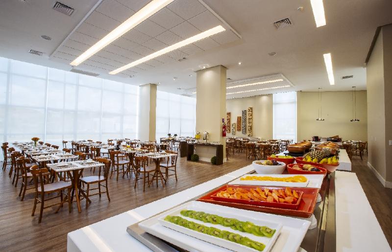 Отель Intercity Suape Costa Dourada