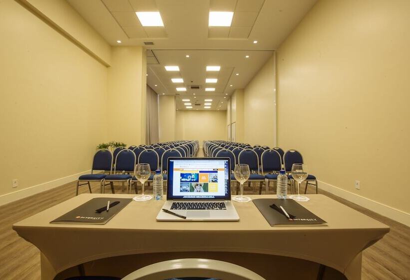 Отель Intercity Suape Costa Dourada